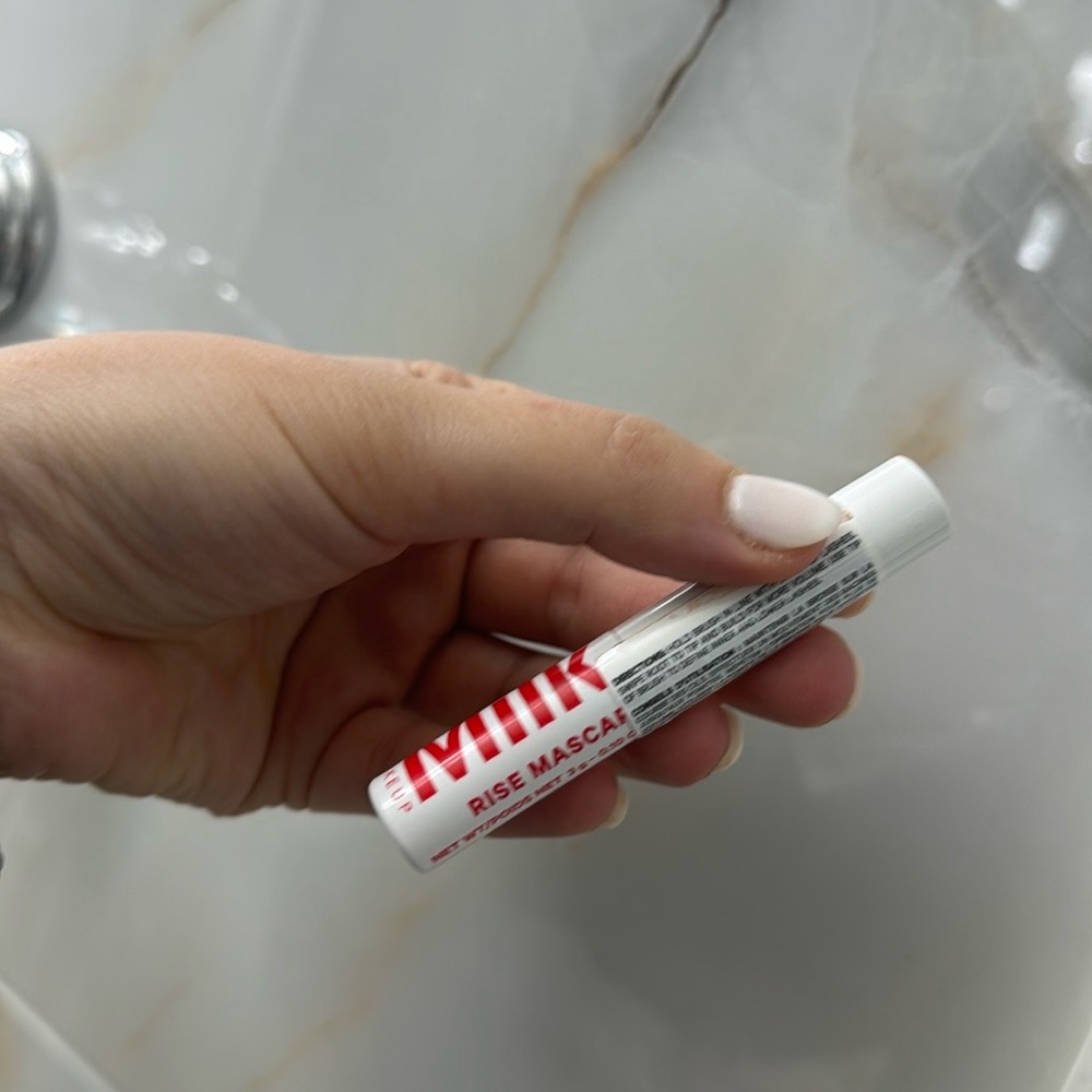 Milk Makeup Rise Black Mascara Travel Size - Picture 6 of 6